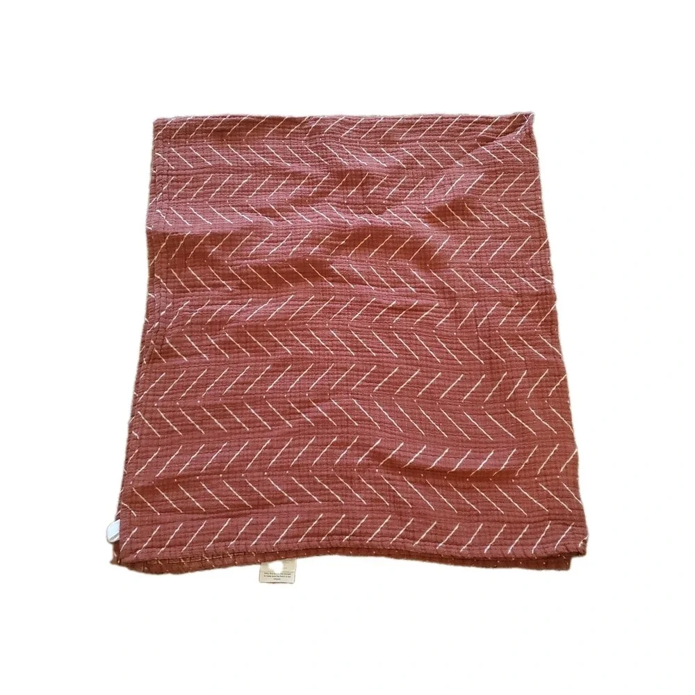 Itzy Ritzy Breastfeeding Boss Multi-Use Cover – a Nursing Cover, Swaddle